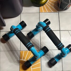 Push up assistance bars/handles
